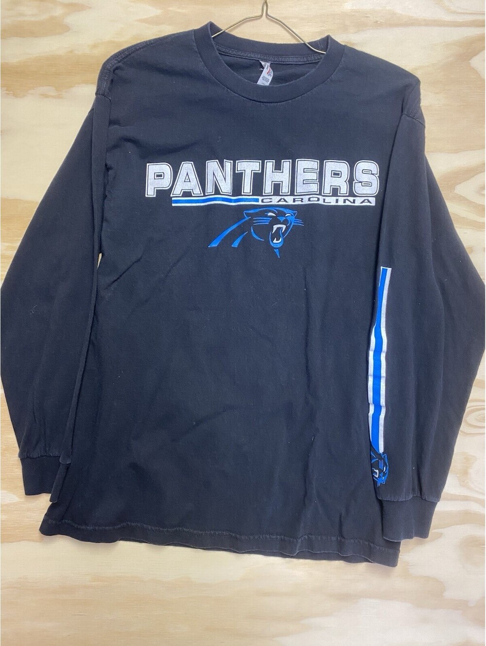 All Style And Apparel NFL Carolina Panthers Mens Large Black Crewneck LongSleeve